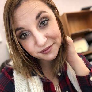 Meet your Posher, Deidre